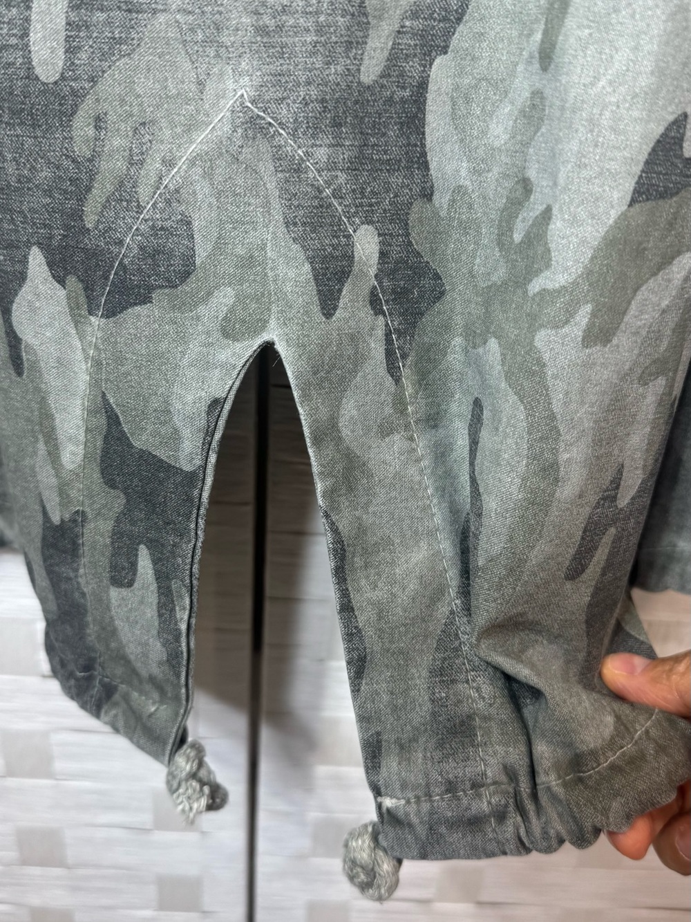 New Collection Boutique Camo Sequined Open Front Lightweight Hooded Jacket - Picture 8 of 13